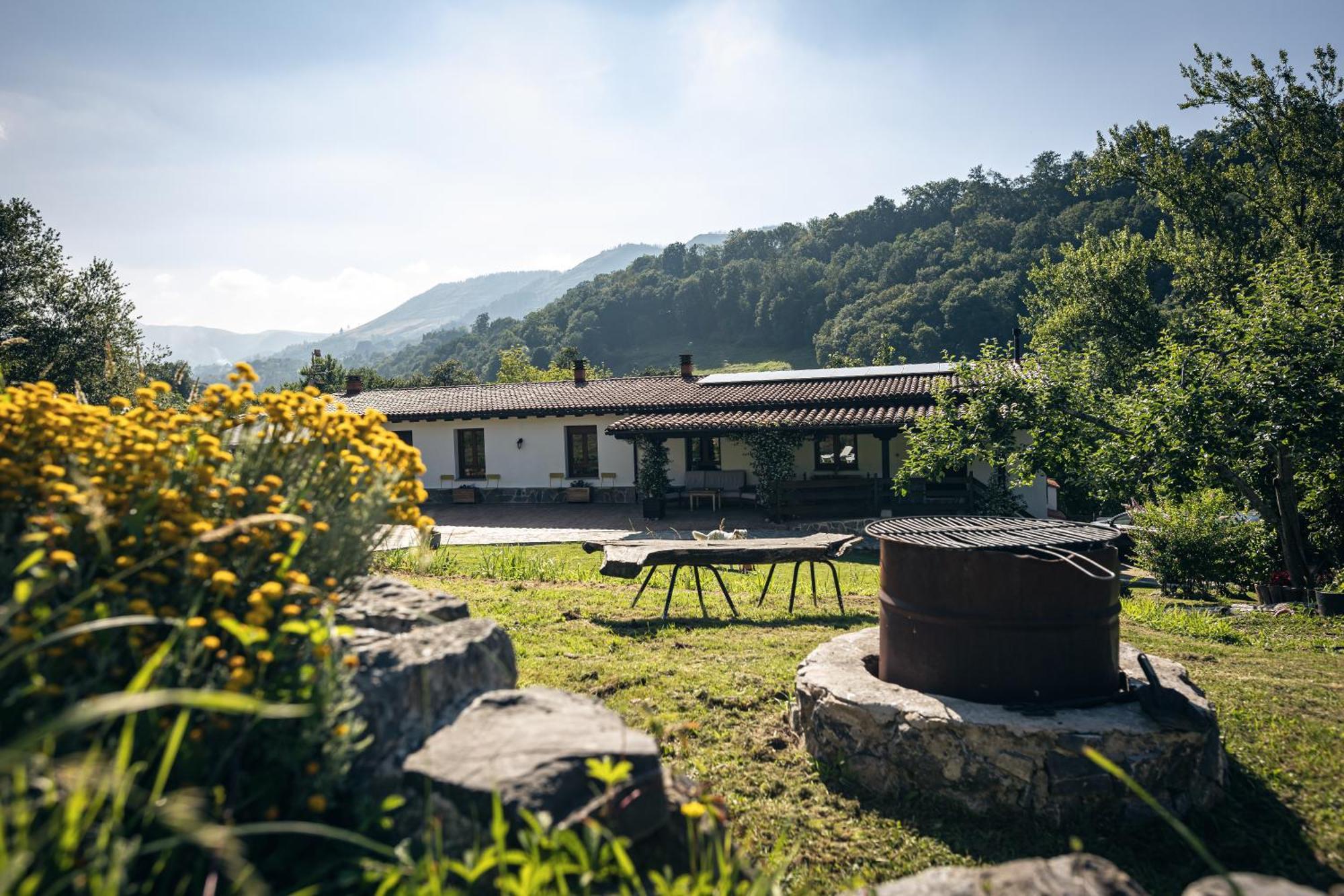 Finca La Naguada Casa Rural En Asturias Beloncio ภายนอก รูปภาพ